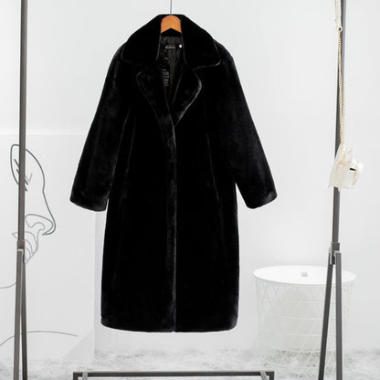 Warmer Premium-Kunstfellmantel