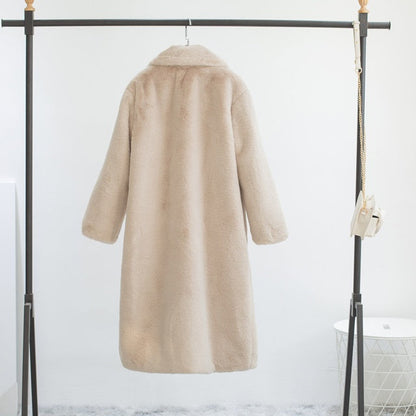 Warmer Premium-Kunstfellmantel
