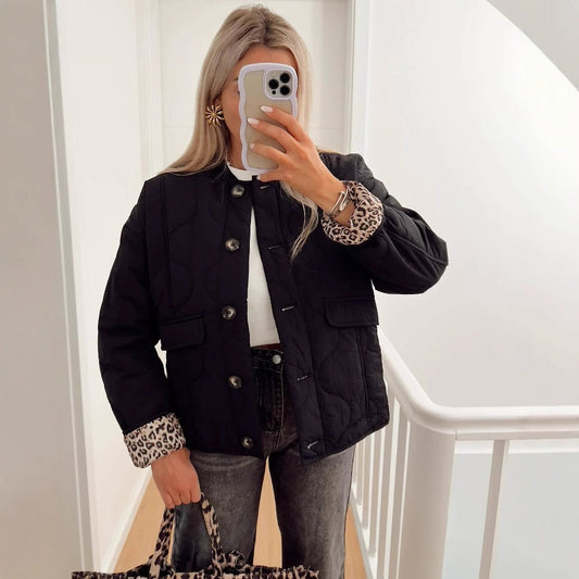 🔥🖤Black Friday Sale:50% RABATT🔥Damen Mode Warme Geknöpfte Cropped Jacke